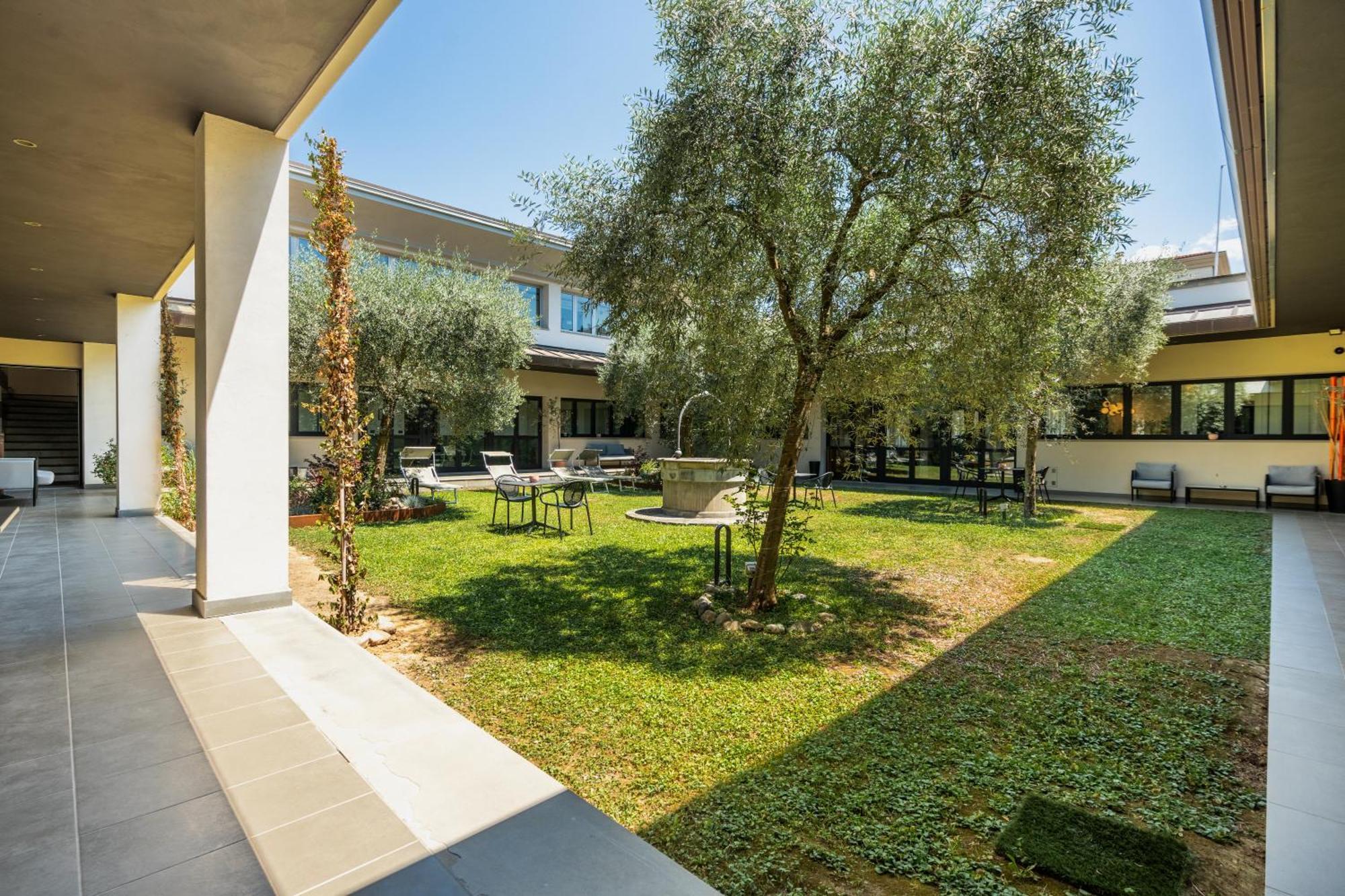 Joivy Together Florence Urban Resort Bagno a Ripoli Esterno foto